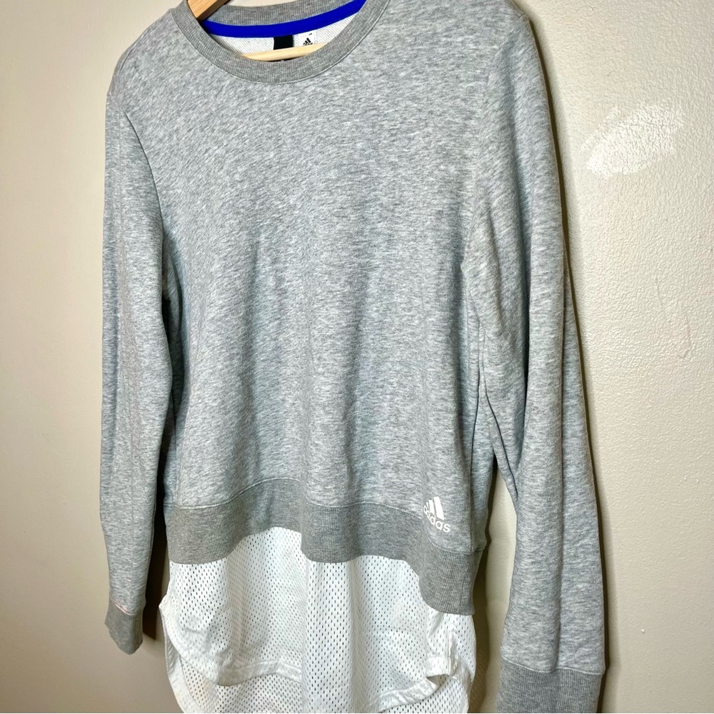 Adidas Athletics Dual Layer Sweatshirt Women’s Medium Heather Grey Size Medium